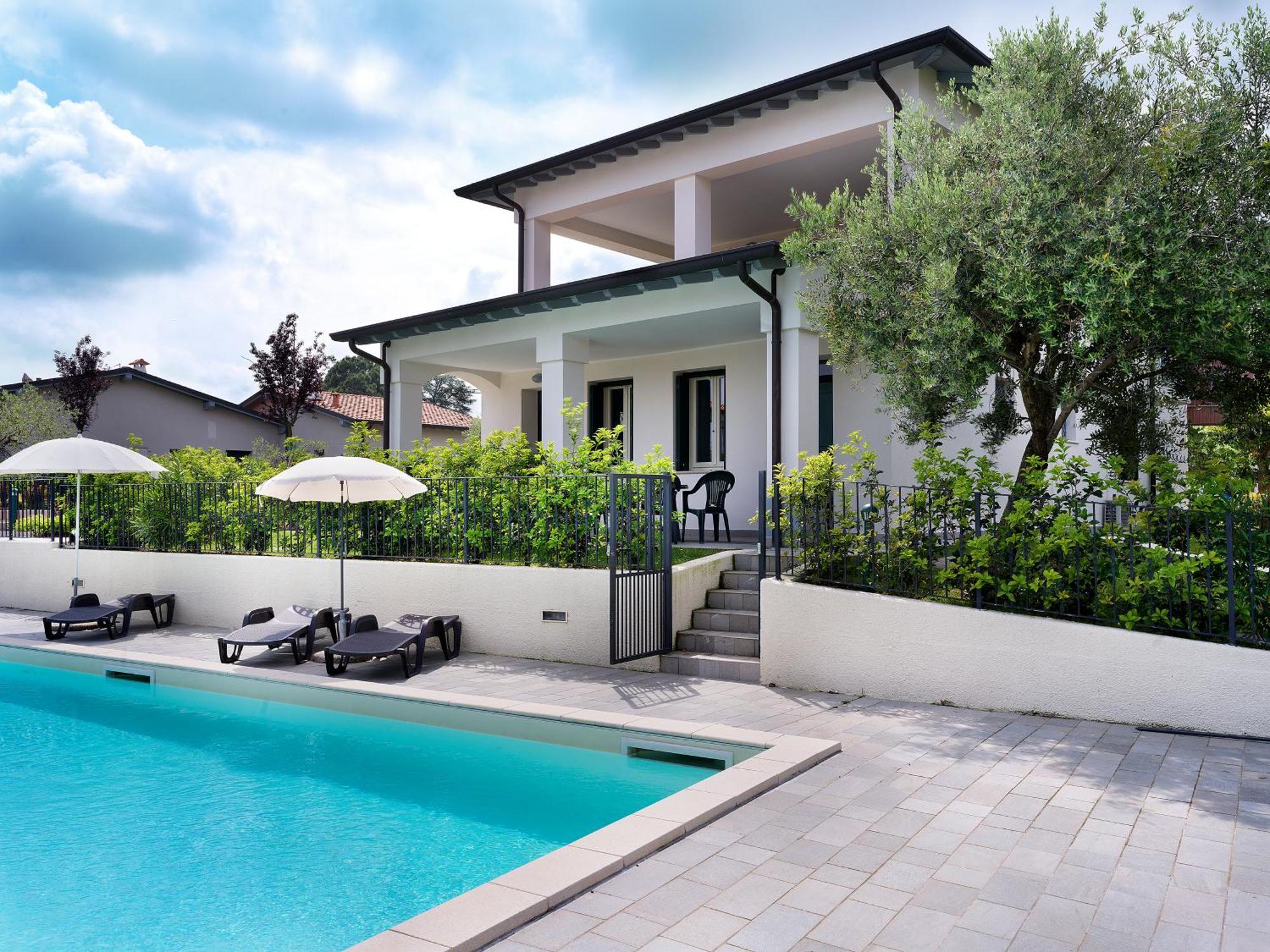 Residence Fiore Rosso Sirmione Zewnętrze zdjęcie