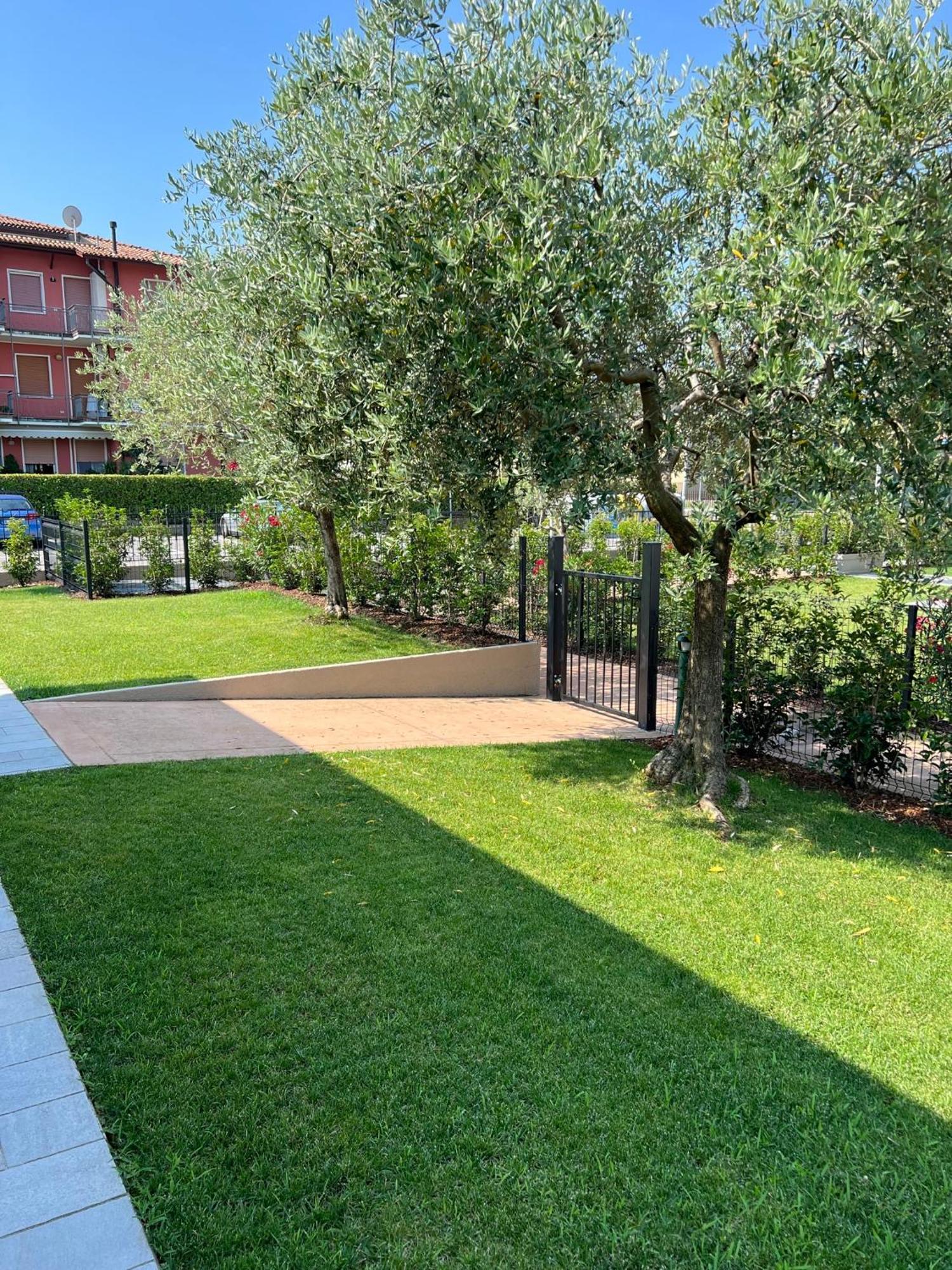 Residence Fiore Rosso Sirmione Zewnętrze zdjęcie