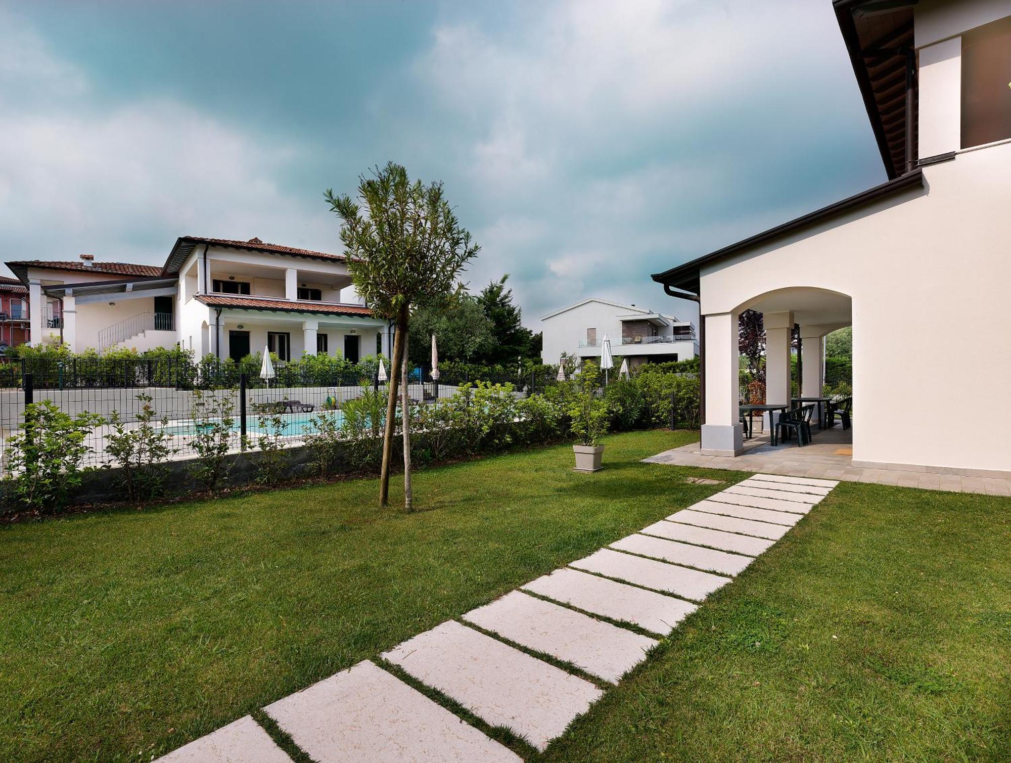 Residence Fiore Rosso Sirmione Zewnętrze zdjęcie
