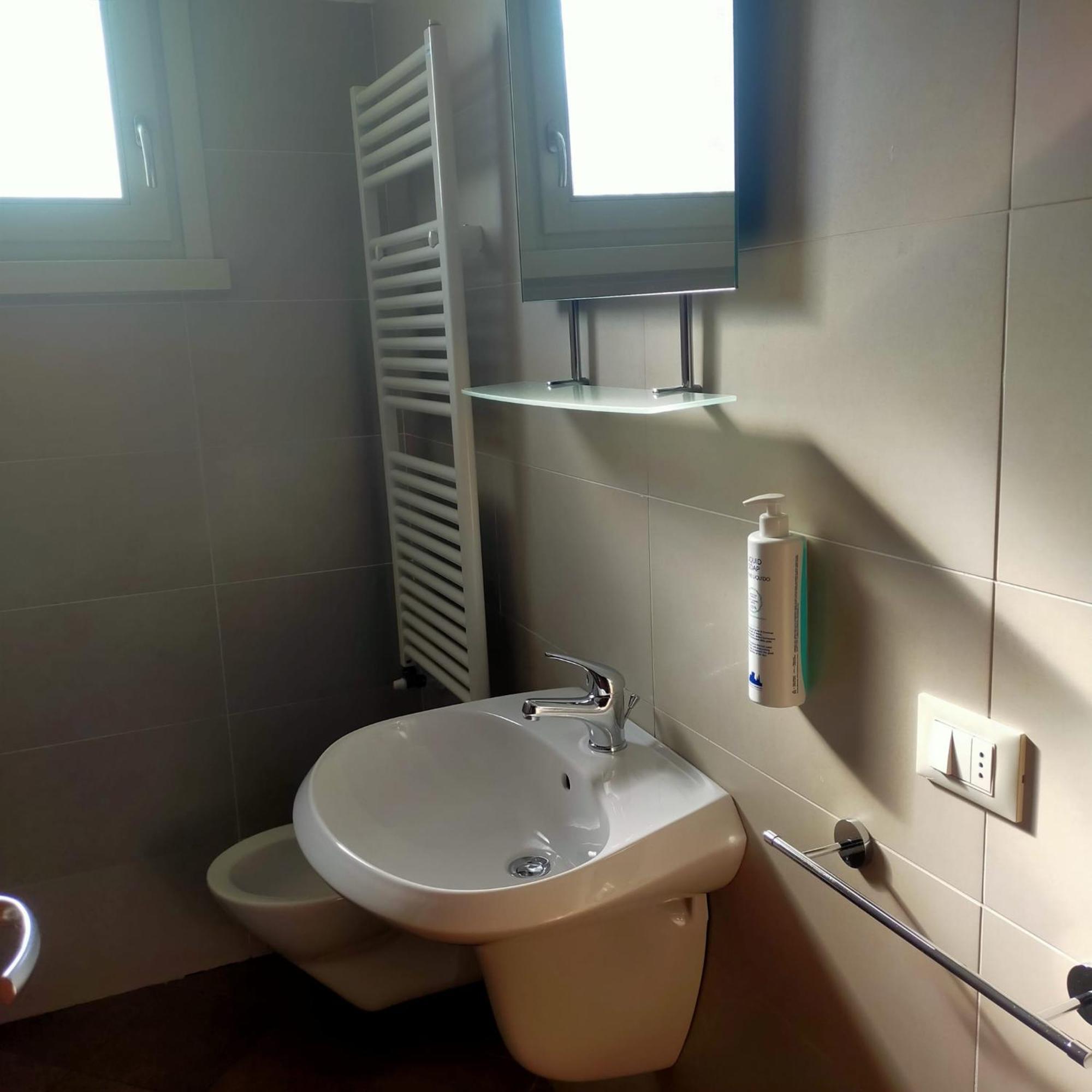 Residence Fiore Rosso Sirmione Pokój zdjęcie